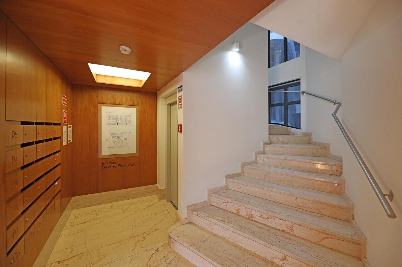 Flh Sa Da Bandeira Modern Apartment Porto Exterior photo